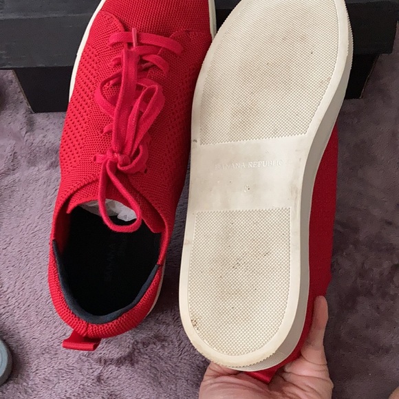 Banana Republic Red shoes.Size 8M Upper Textile - Picture 3 of 5